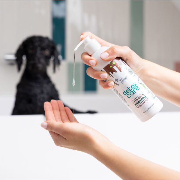 VET EXPERT Detox Care Deep Dark Shampoo - szampon dla psów i kotów o ciemnym i czarnym ubarwieniu sierści 250 ml